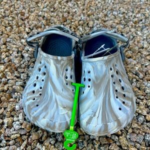 Crocs Echo Clogs - runs big (size women’s 6 runs like Size women’s 7)